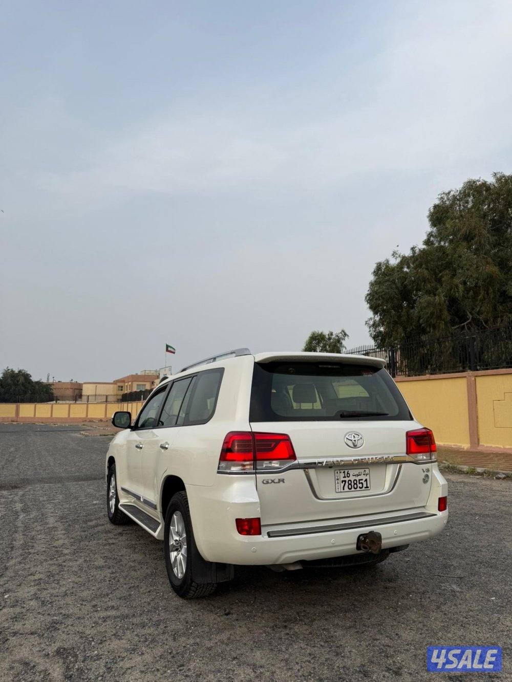 لاند جي اكس ار  8 سلندر 2018 صبغ الوكالة جلد ، ماشيء 160 الف شرط الفحص3