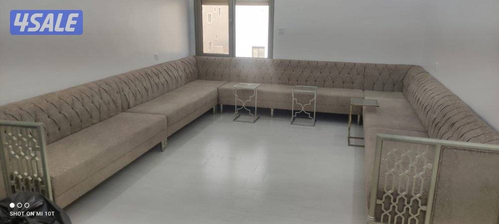 كنب مع طاولات1