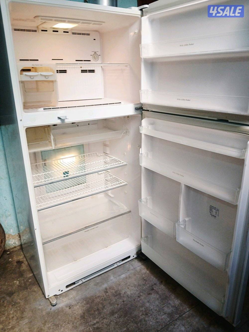 للبيع ثلاجه هيتاشي ياباني بحاله جيده جدا عائلية 26قدم1