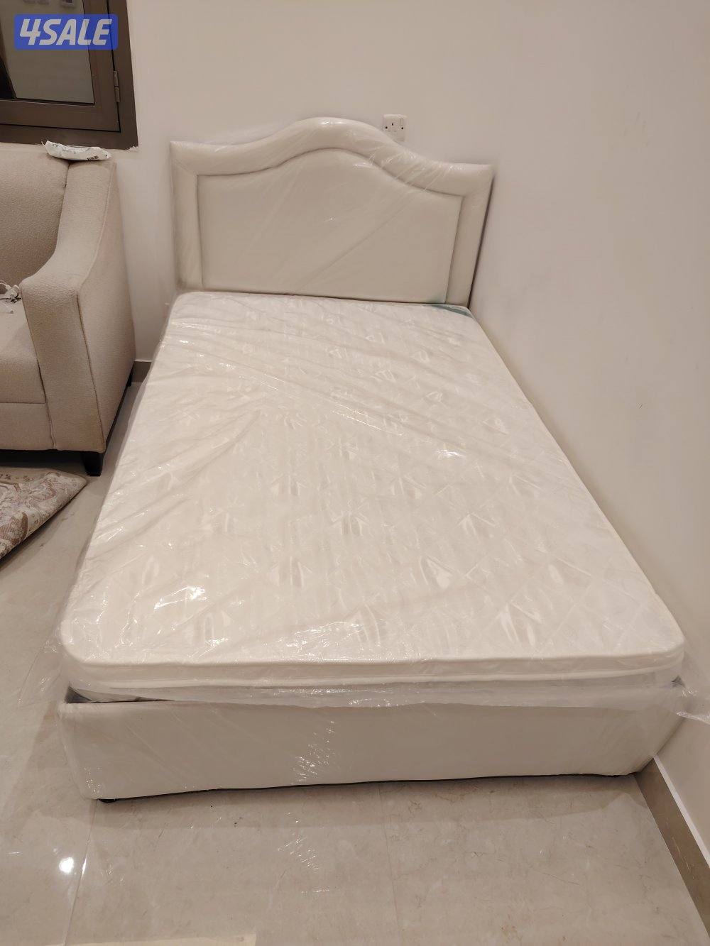 سراير طبيه فراشة طبيه بكل المقاييس والاحجام واقل سعر بالسوق9