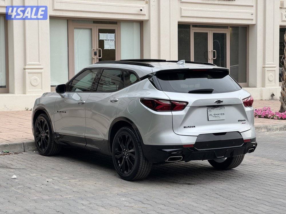 بليزر 2022 RS عداد 45 الف صبغ الوكالة6