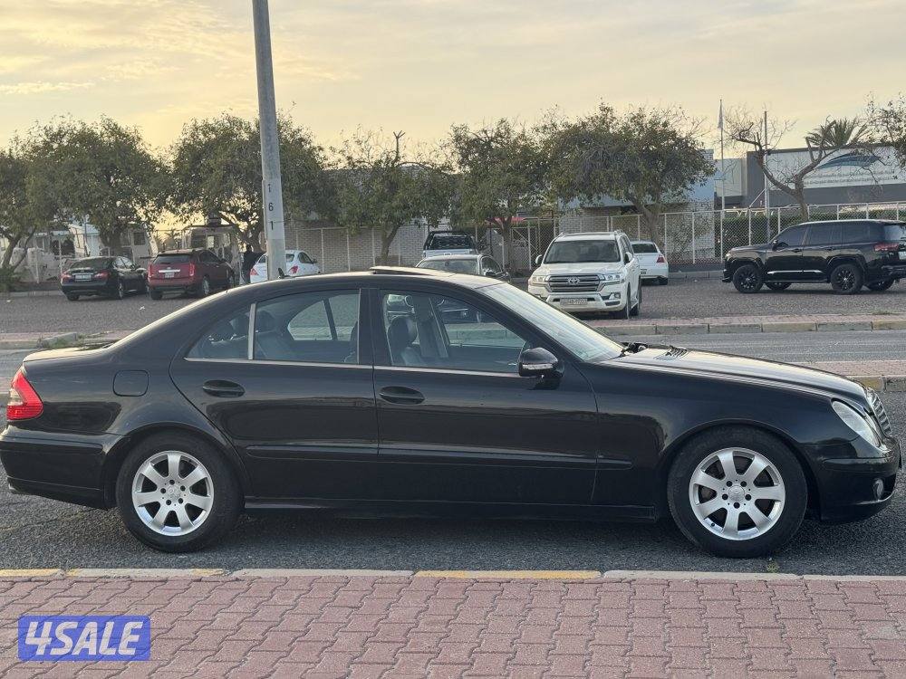 للبيع موديل 2009 حجم 350 E5