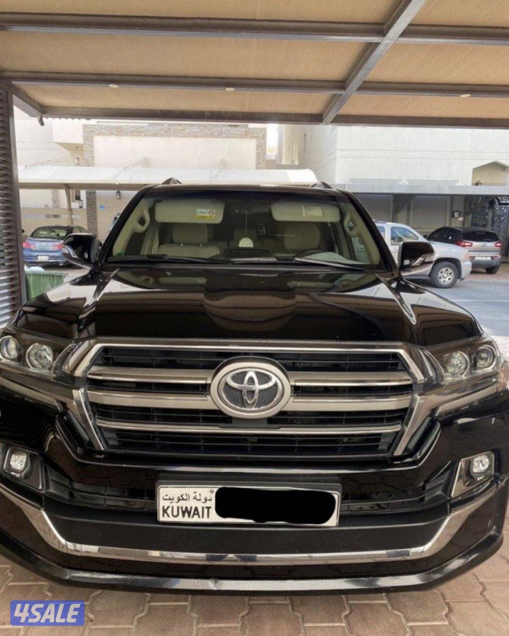 لاند كروزر 2019 ماشي 270 صبغ الوكاله بلكامل موتر نظيف جداً من داخل مخمل1