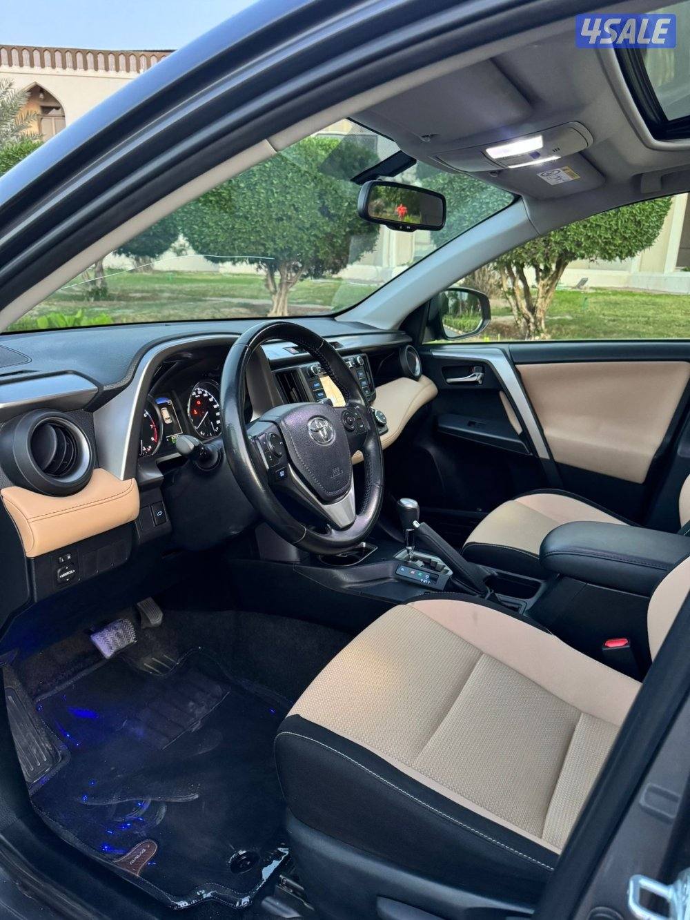 تويوتا راف فور بحاله نادره بنظافه عداد 67 الف3