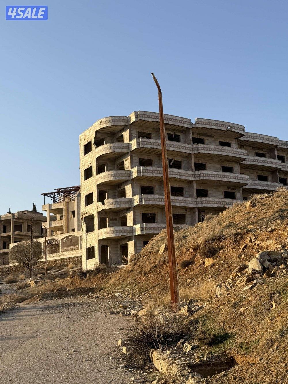 للبيع قصر في الزبداني وشقق في بلودان14