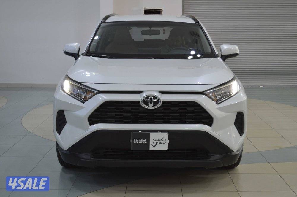 2025 Toyota RAV4 | Excellent Condition | Low Mileage1