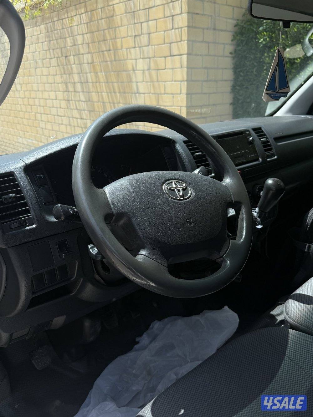 باص مقفل استعمال شخصي ماشي ١٩٠ الف شرط الفحص6