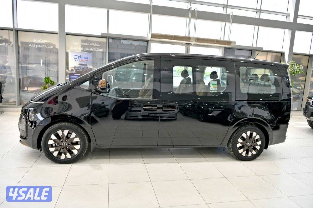 هيونداي ستاريا2