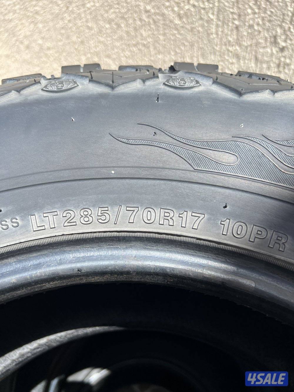 تواير مقاس 17-70-285 حجري مستعمل مافيهم رقعه نهائي نظاف .2