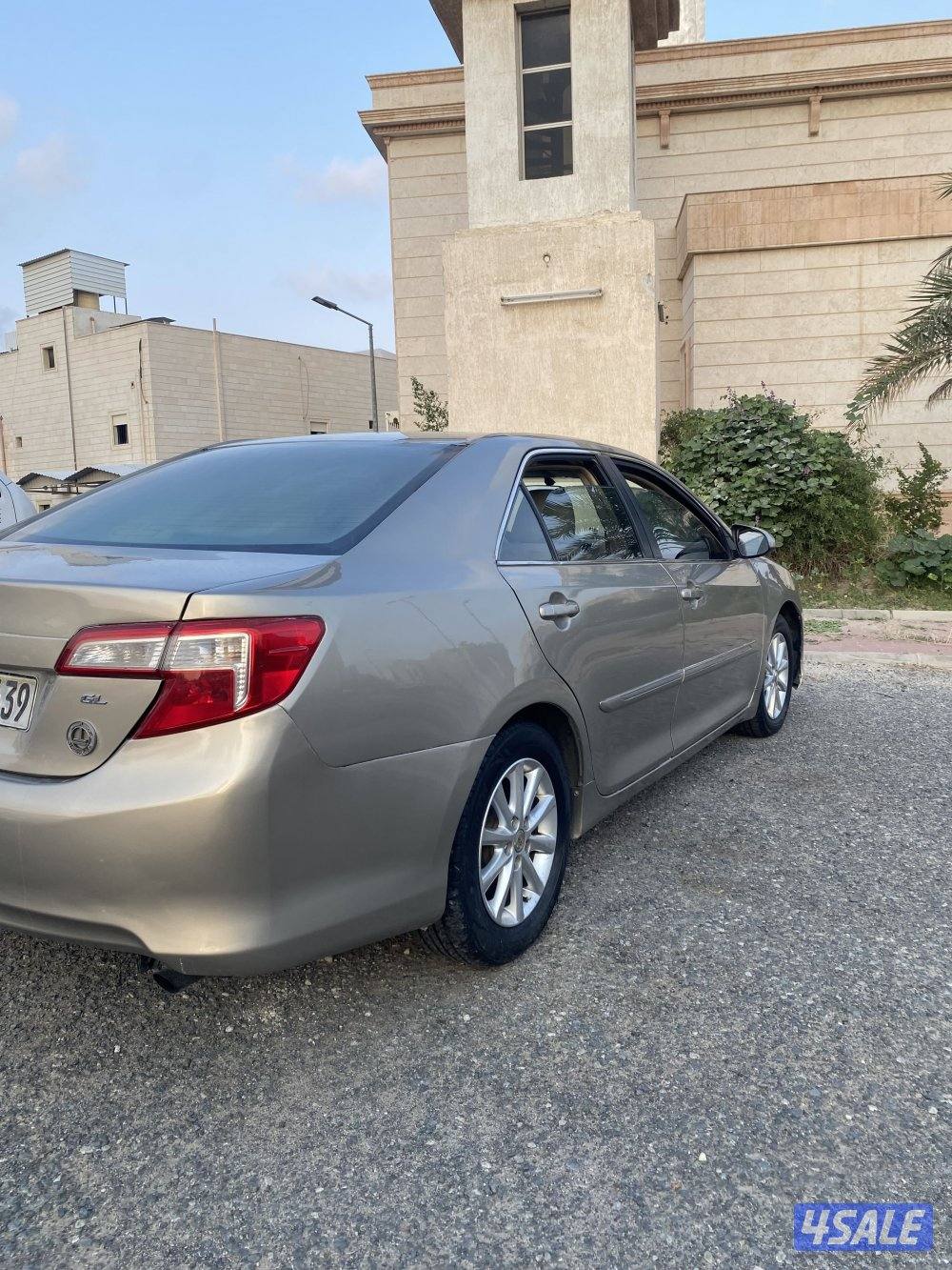 للبيع كامري ٢٠١٤2