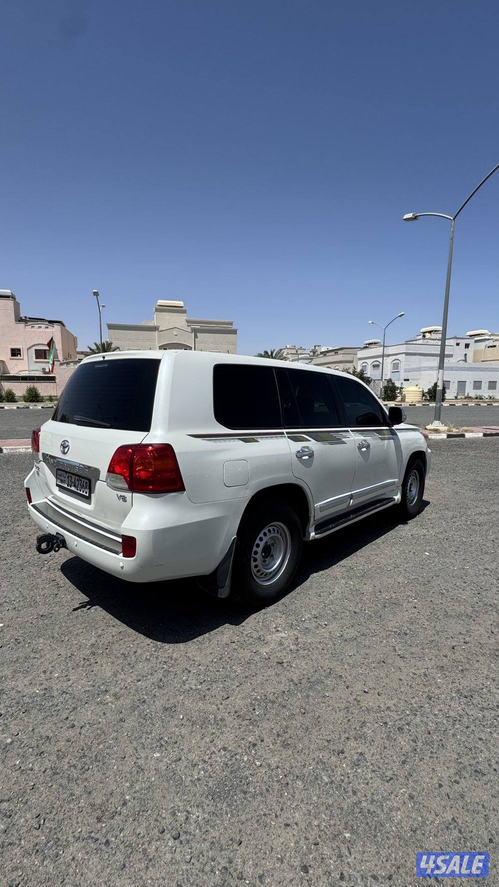 لاند كروزر 20134