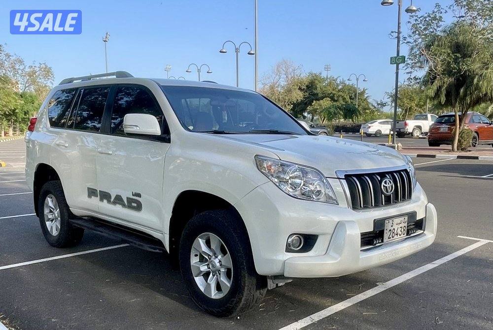 تويوتا برادو 2012 بحالة ممتازة وسيرفس الوكالة2
