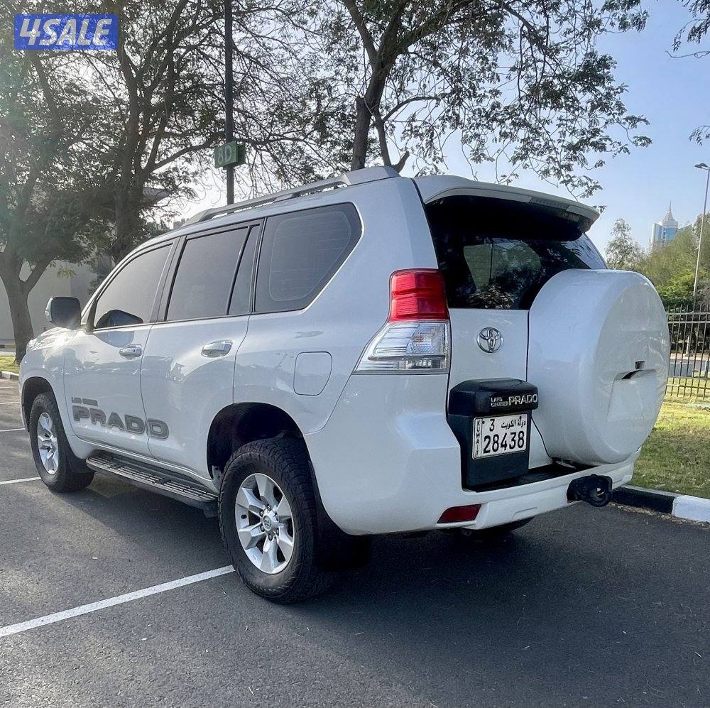 تويوتا برادو 2012 بحالة ممتازة وسيرفس الوكالة3
