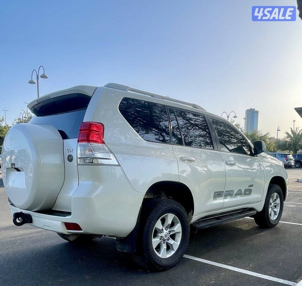 تويوتا برادو 2012 بحالة ممتازة وسيرفس الوكالة4