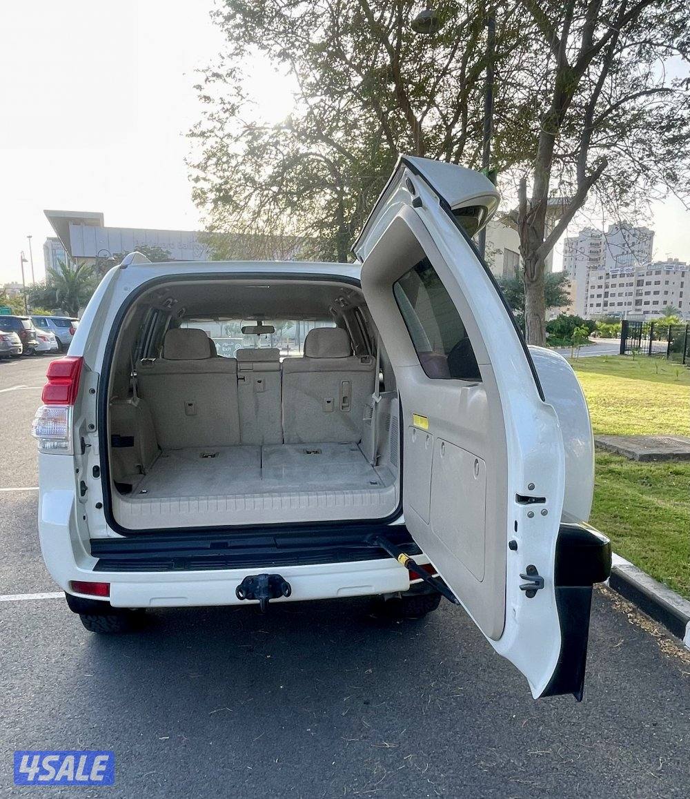 تويوتا برادو 2012 بحالة ممتازة وسيرفس الوكالة6