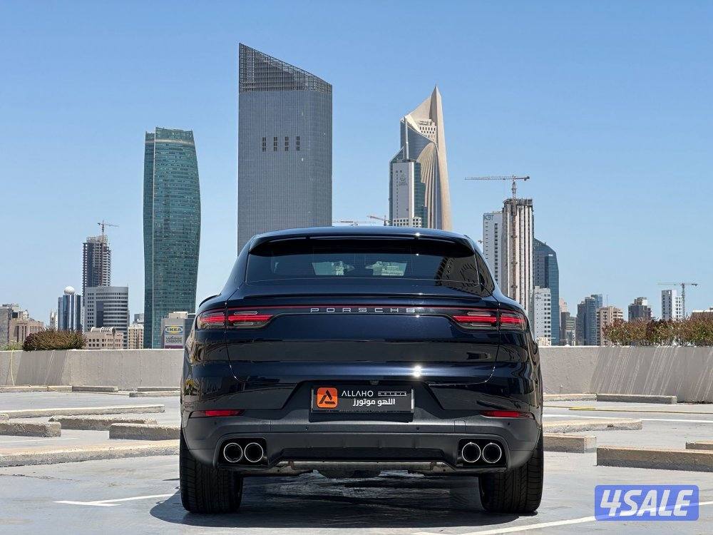 بورشه كايينCOUPE موديل2022 عداد37الف وارد بهبهاني سيرفس منتظم2