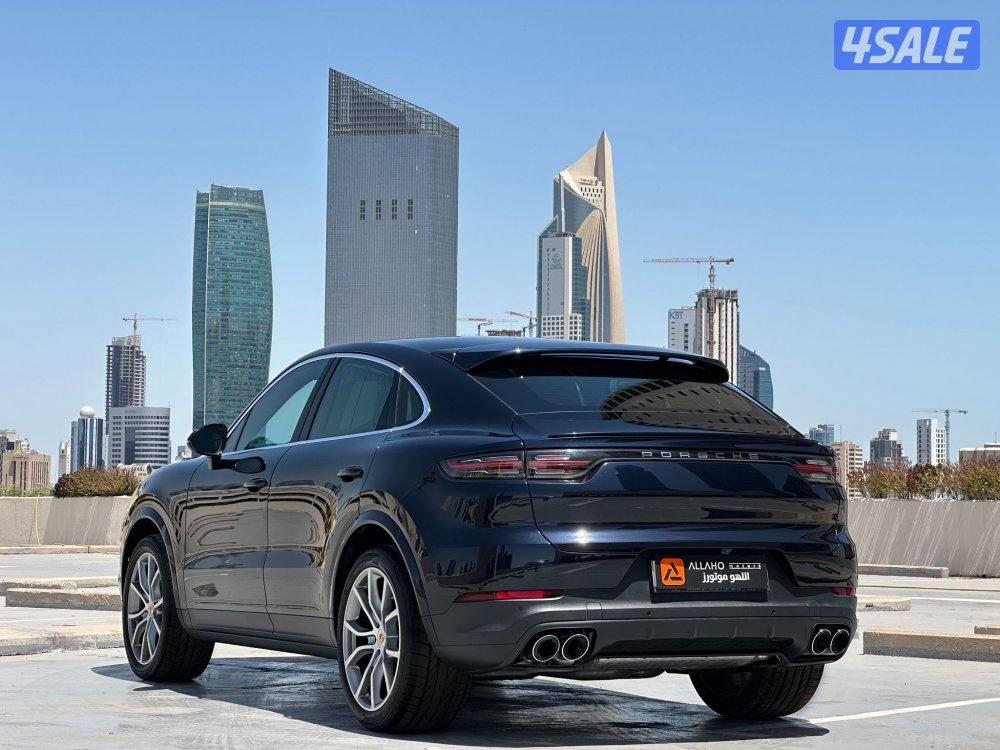 بورشه كايينCOUPE موديل2022 عداد37الف وارد بهبهاني سيرفس منتظم4