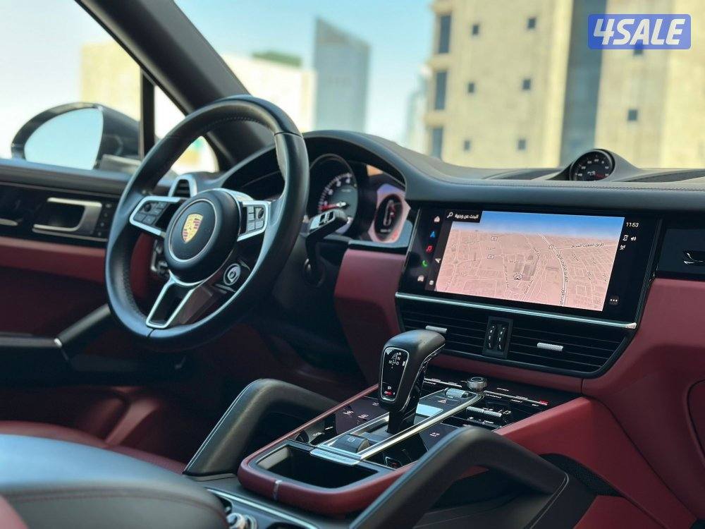 بورشه كايينCOUPE موديل2022 عداد37الف وارد بهبهاني سيرفس منتظم5