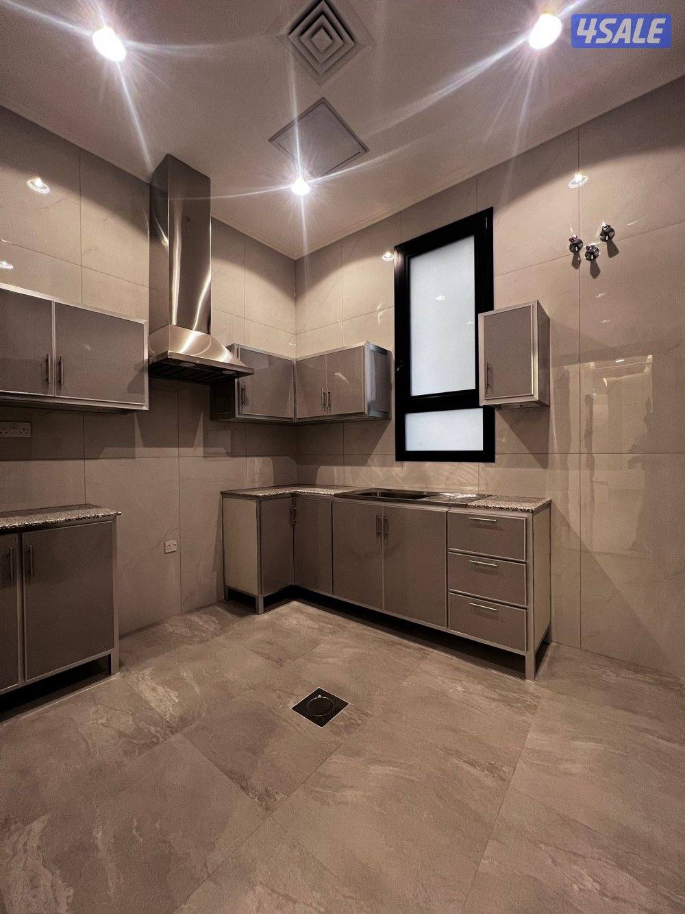 | للاجار شقق غرب و جنوب عبدالله المبارك |2