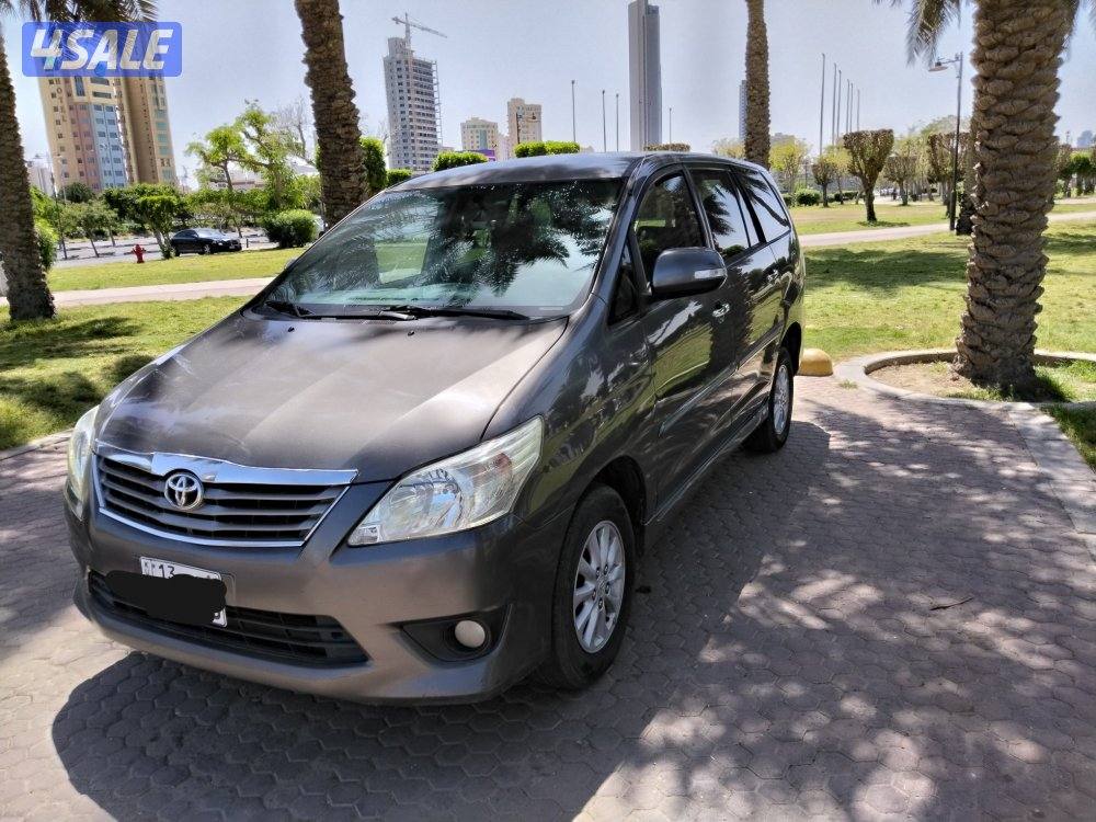 تويوتا انوفا    موديل 20154