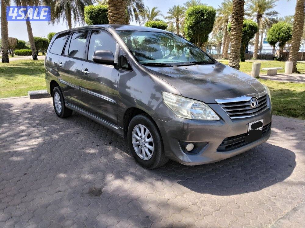 تويوتا انوفا    موديل 20155