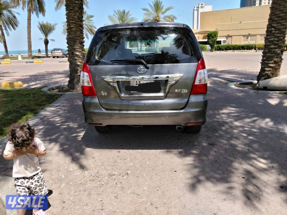 تويوتا انوفا    موديل 20158