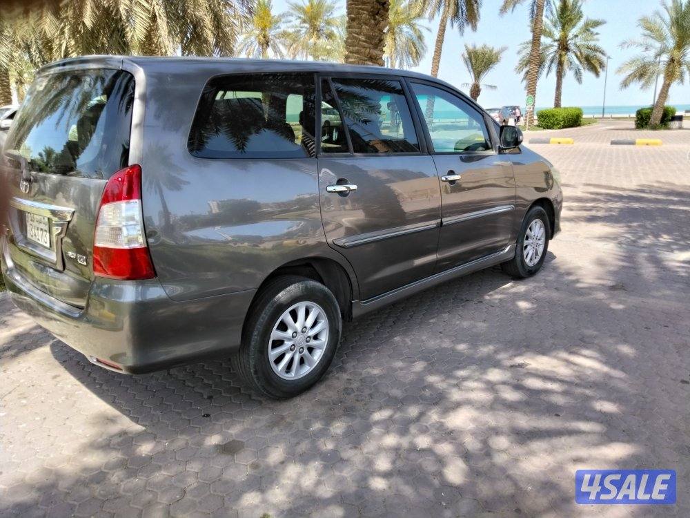 تويوتا انوفا    موديل 20159