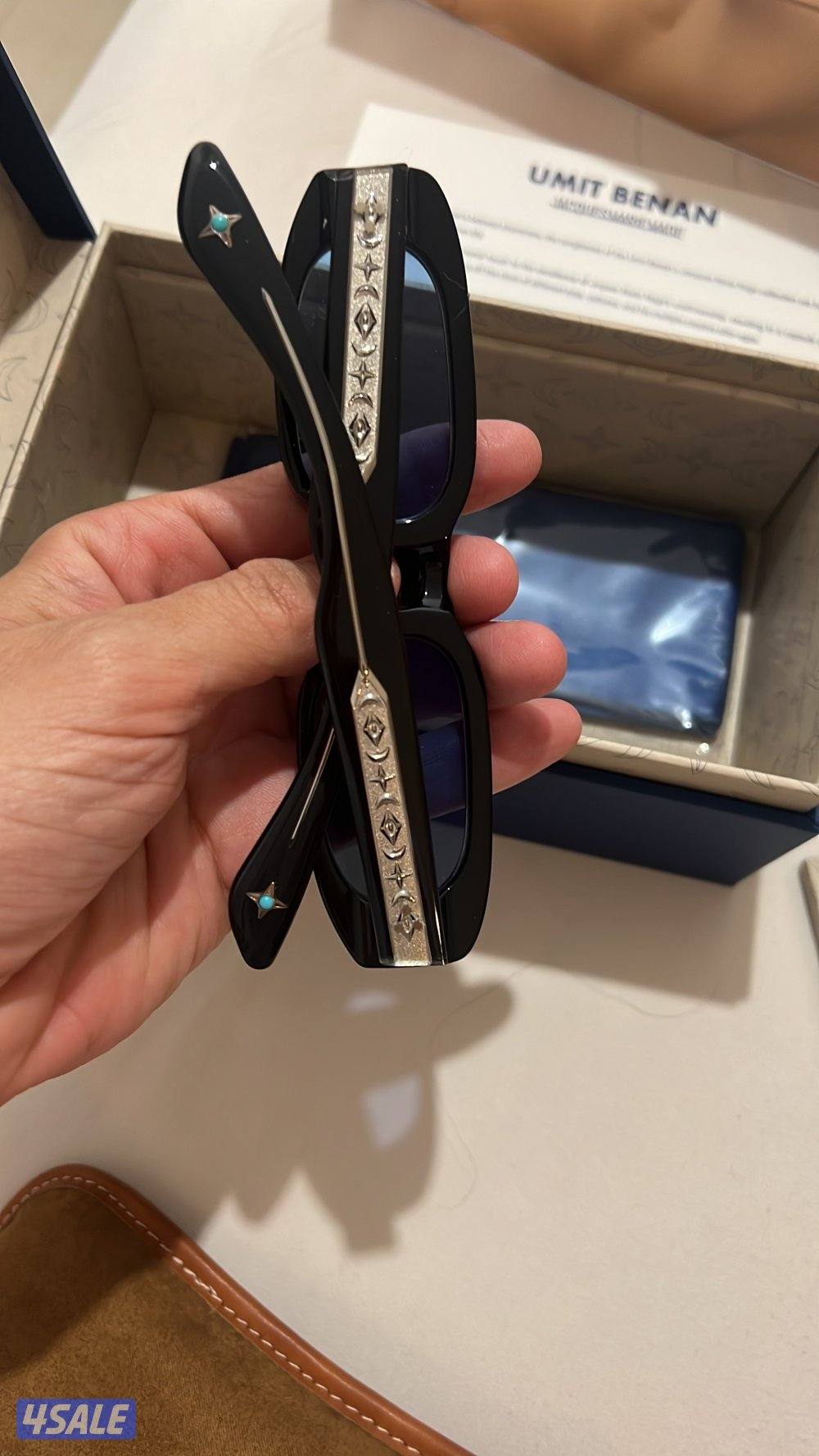 للبيع اصليه جديده غيره مستخدمه للاعلئ سعر4