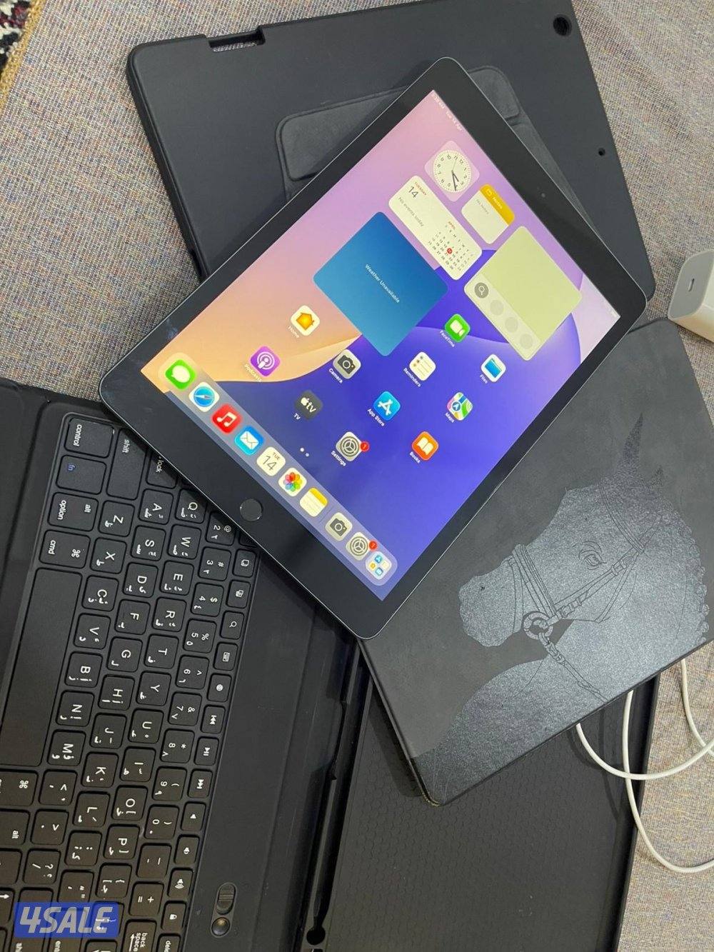 ايباد 9 الجيل التاسع 64 غيغا رمادي نظيف حيل مع الكفر والشاحن2