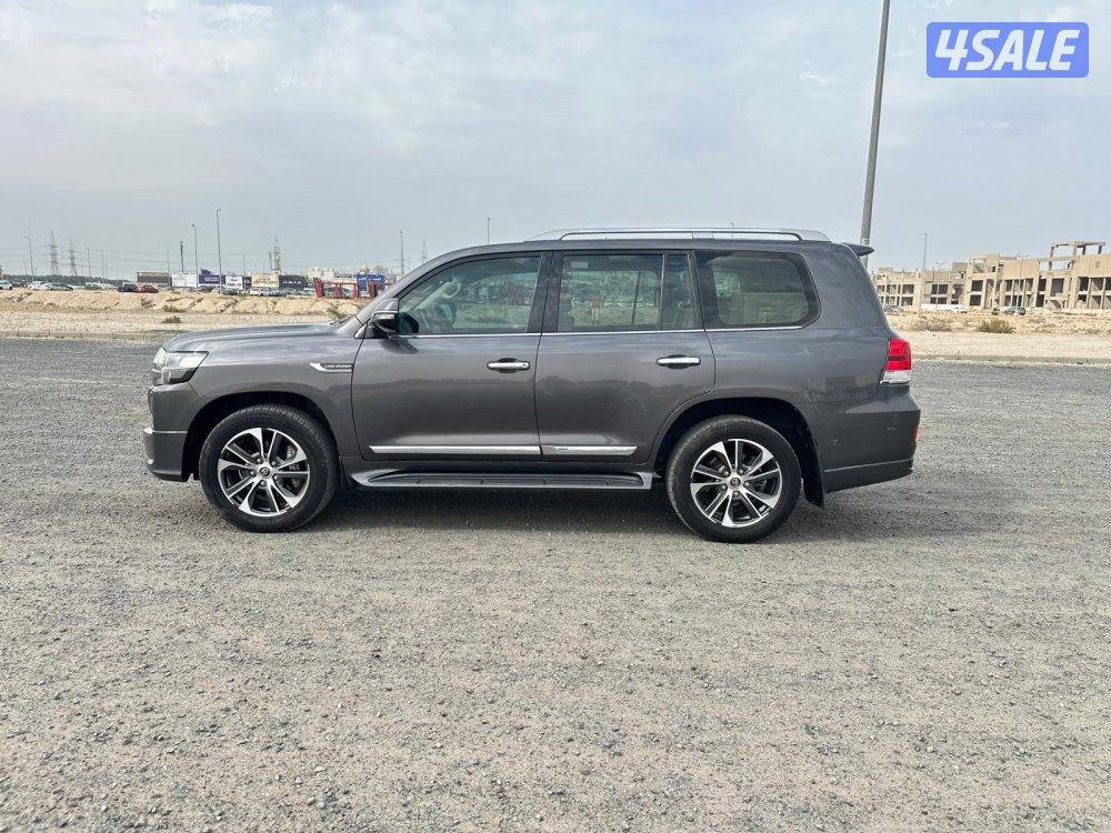 لاندكروزر ٢٠٢٠ جراند تورينج وكالة7