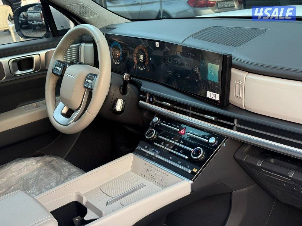 HYUNDAI SANTAFE _ 2024 عداد 17 الف فقط7