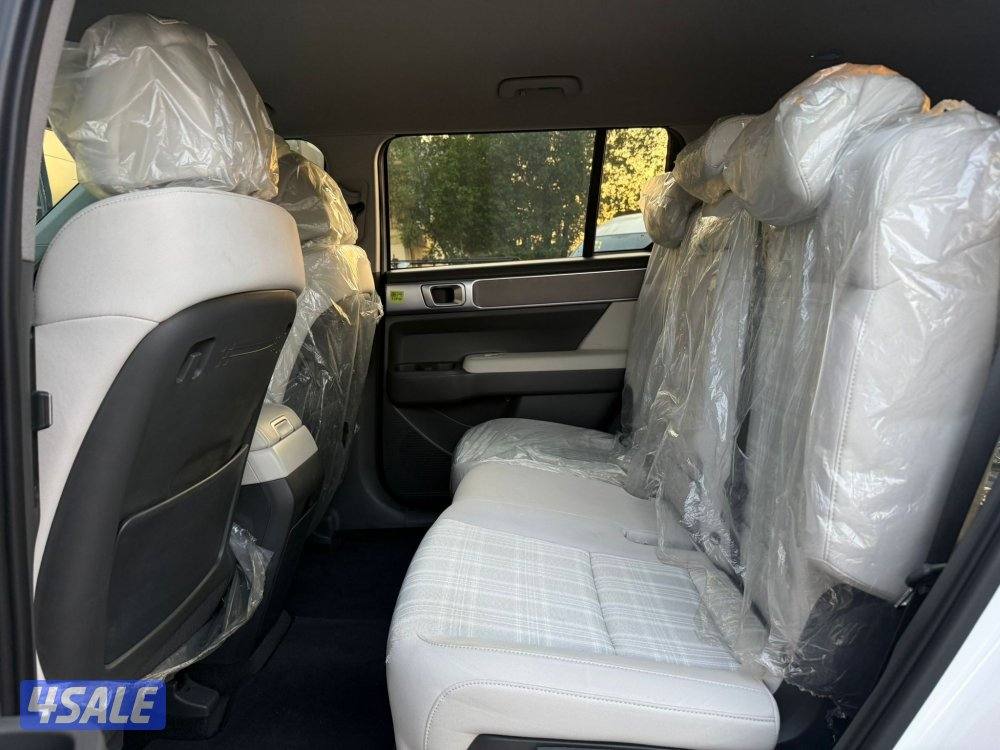 HYUNDAI SANTAFE _ 2024 عداد 17 الف فقط9