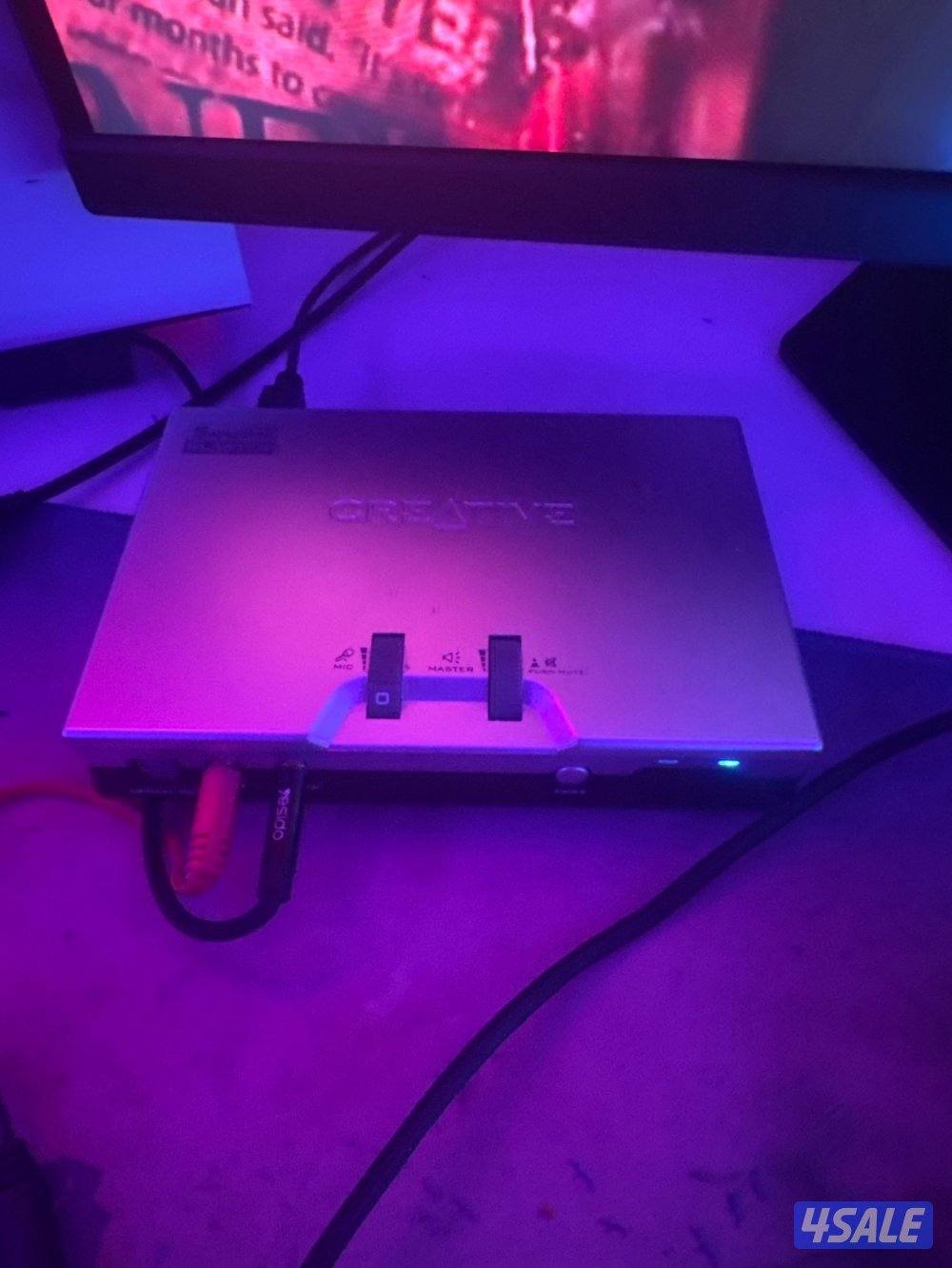 كرت فضي جديد نضيف حيل حيل مع كل اغراضه وتعاريفه sb04900