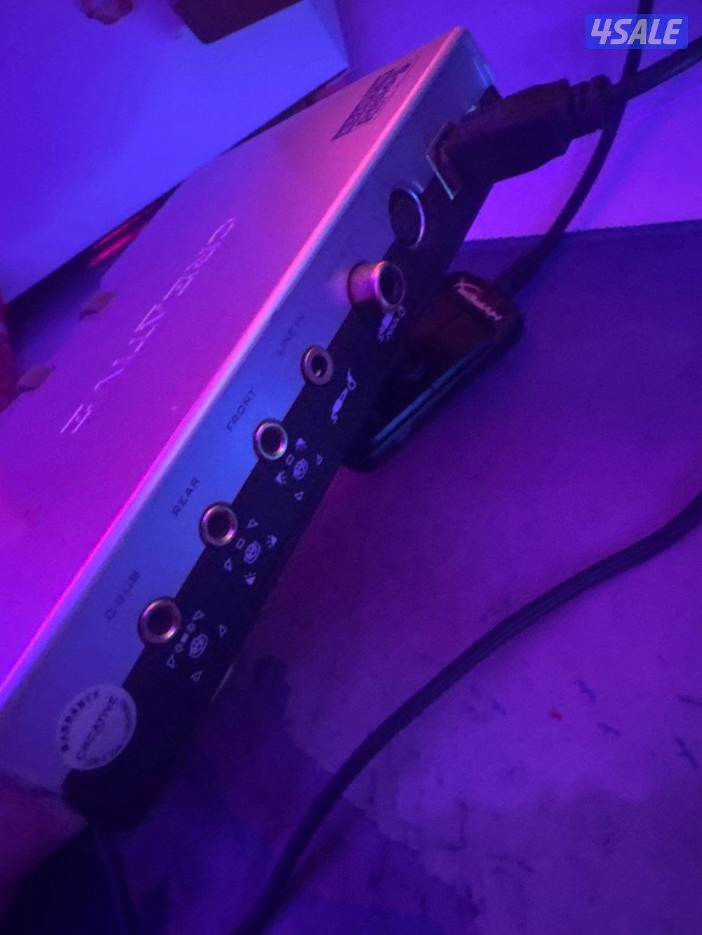 كرت فضي جديد نضيف حيل حيل مع كل اغراضه وتعاريفه sb04902