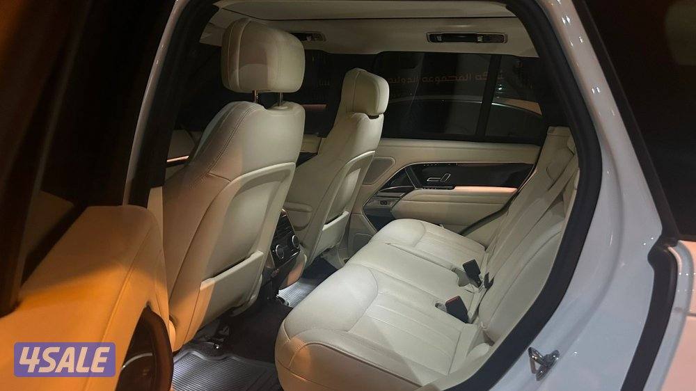 رنج روفر كامل المواصفات موديل 2025 ماشي ٣٣٠٠٠ شرط الفحص للجادين5