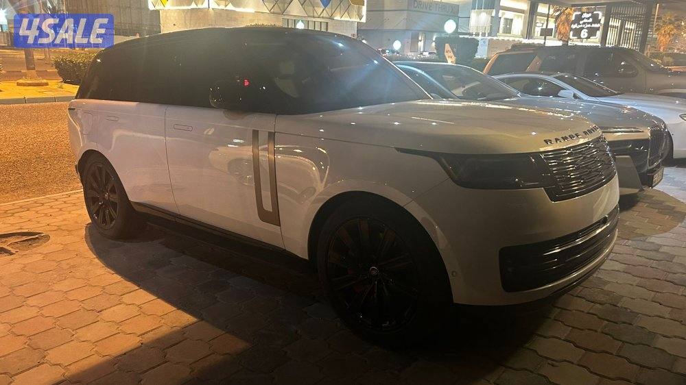 رنج روفر كامل المواصفات موديل 2025 ماشي ٣٣٠٠٠ شرط الفحص للجادين7