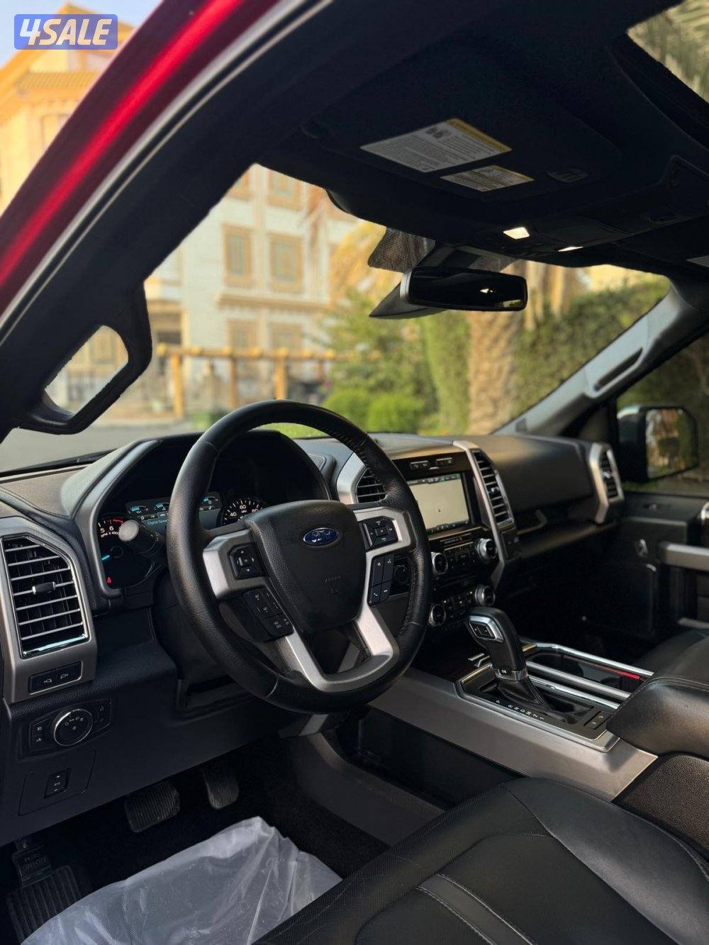 للبيع وانيت فورد بلاتينيوم موديل 2015 صبغ الوكالة6