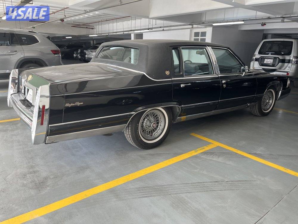 كاديلاك بروجهام 19910