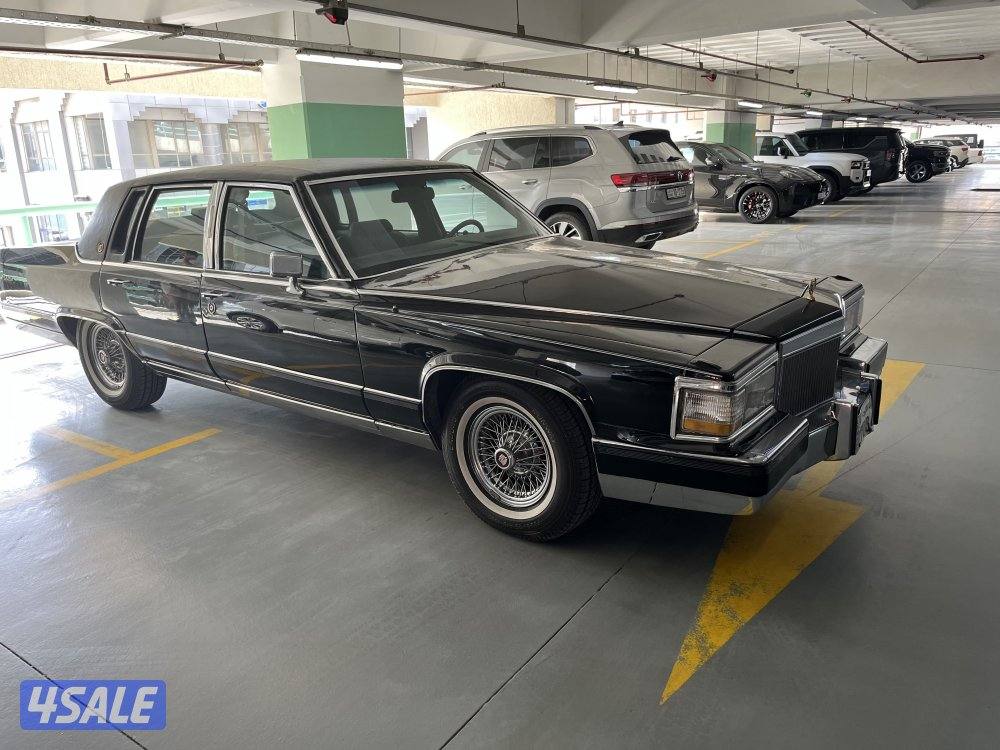 كاديلاك بروجهام 19914