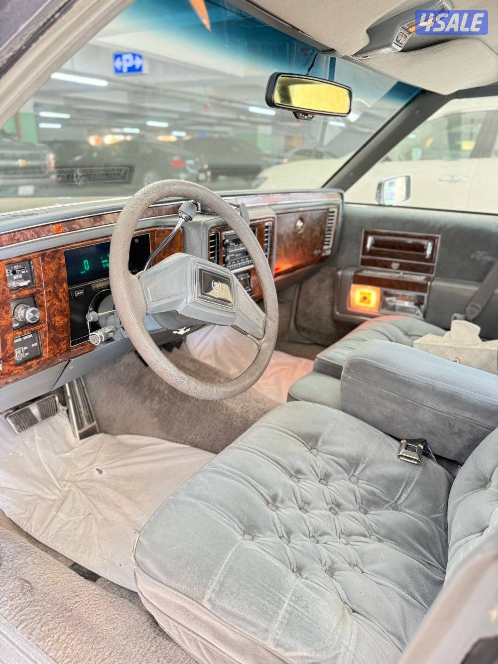 كاديلاك بروجهام 19916