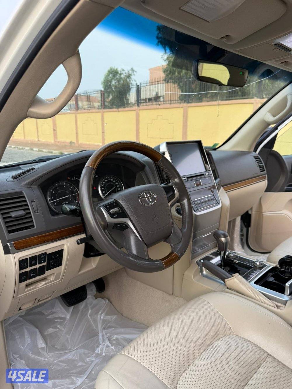 لاند جي اكس ار  8 سلندر 2018 صبغ الوكالة جلد ، ماشيء 160 الف شرط الفحص5