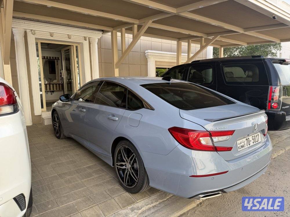 للبيع   هوندا اكورد  2022. .  . .4