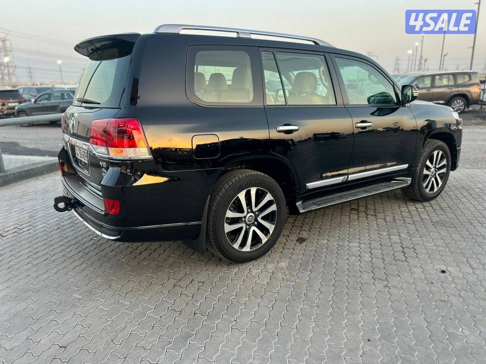 لاند كروزر GX.R-قراند تورينق .V8 موديل 2019 ماشى 150.000 k.m3