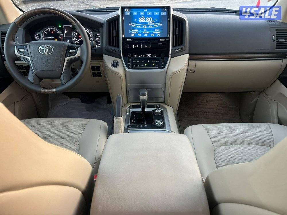 لاند كروزر GX.R-قراند تورينق .V8 موديل 2019 ماشى 150.000 k.m4