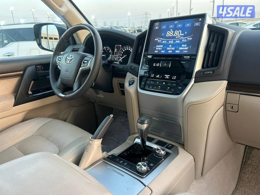 لاند كروزر GX.R-قراند تورينق .V8 موديل 2019 ماشى 150.000 k.m5