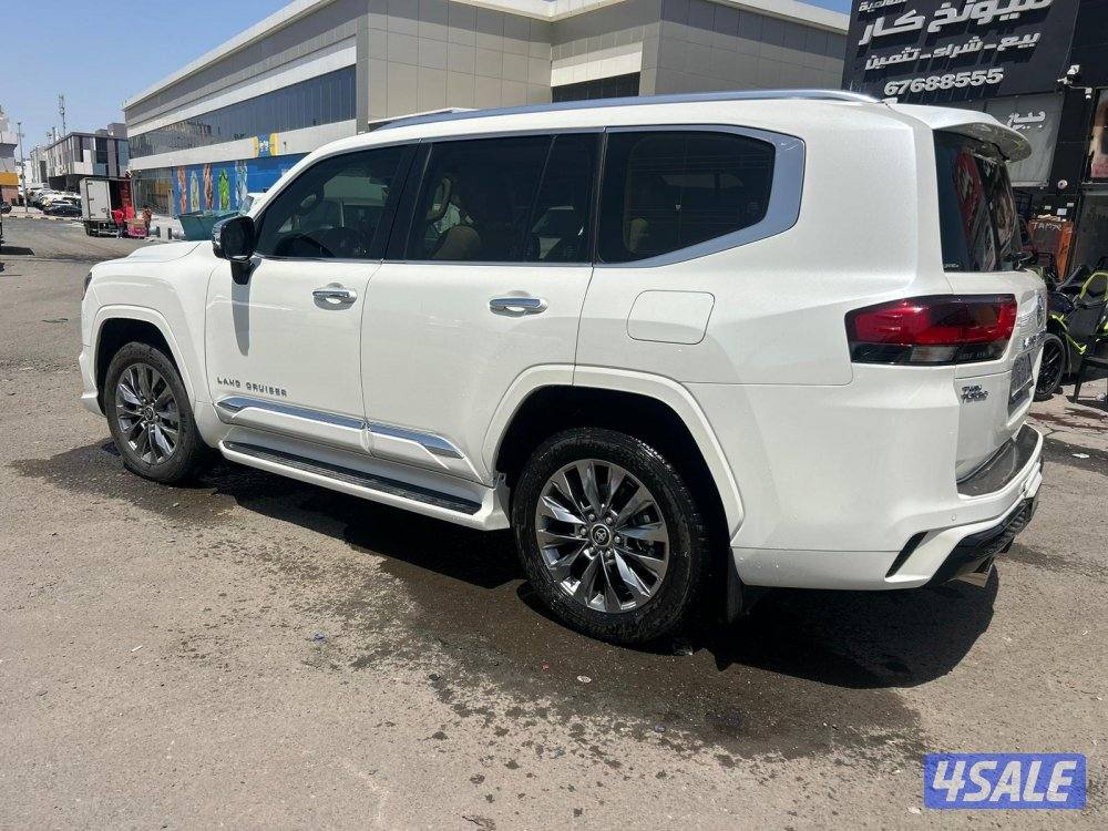 تويوتا لاند كروزر GX.R AEROs  twin turbo.V6 موديل 2024 ماشى 28.000 k.m3
