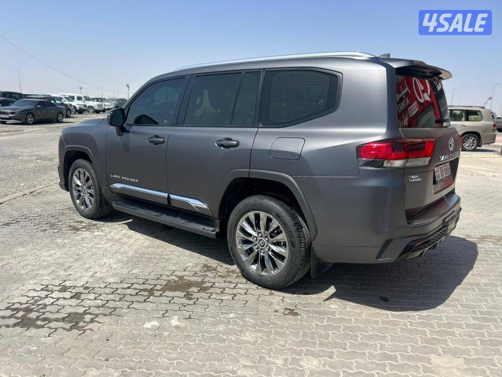 تويوتا لاند كروزر GX.R AEROs twin turbo.V6 موديل 2024 ماشى 70.000 k.m2