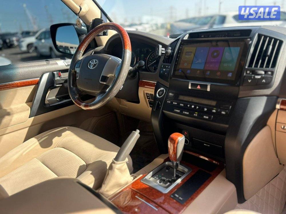 تويوتا لاند كروزر V8-GX.R موديل 2015 ماشى 331.000 k.m  وارد الساير.7