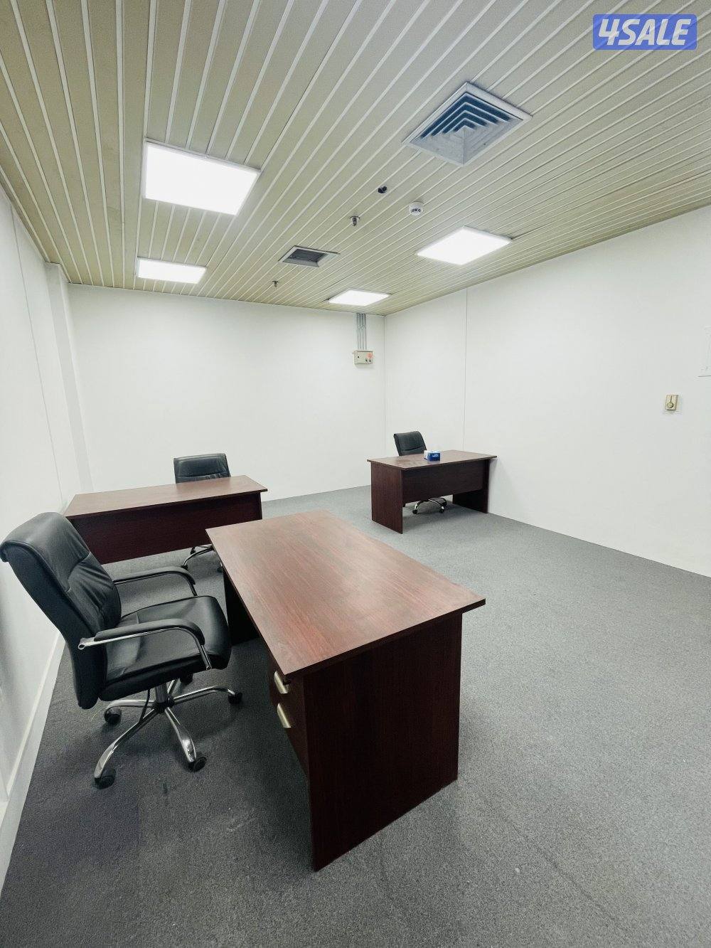 مكاتب ومحلات للإيجار فى شرق1