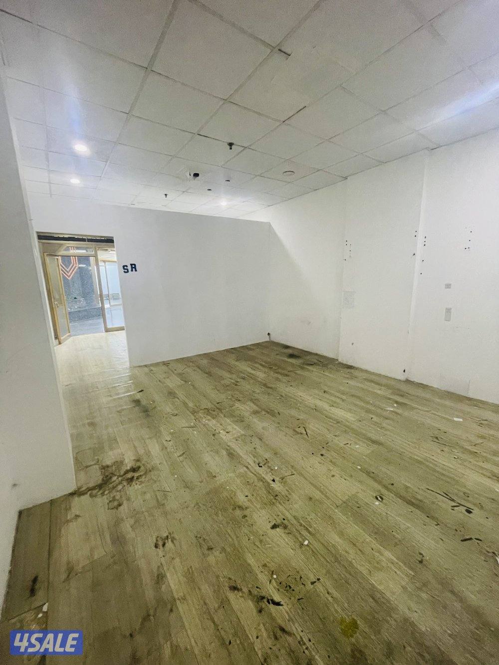 مكاتب ومحلات للإيجار فى شرق4